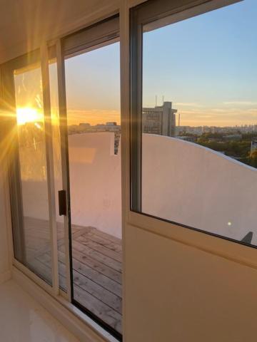 14Eme Et Der Etage "Arty" Avec 2 Chambres Et Vue Panoramique ! Creteil Exterior photo